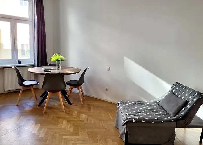 Neulerchenfelder * Vienna